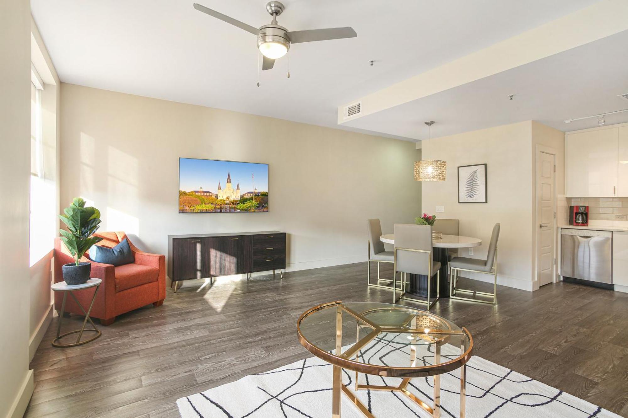 Modern & Fully Furnished Apartments In The Heart Of The City นิวออร์ลีนส์ ภายนอก รูปภาพ